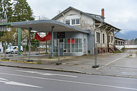 Tankstelle, Südwestansicht / Tankstelle mit Geschäfts- und Wohngebäude in 77652 Offenburg (11.12.2024 - Yannic Harder, strebewerk. Architekten GmbH)