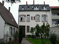 Westansicht / Wohnhaus in 68723 Schwetzingen (05.05.2010 - Aldinger Architekten Stuttgart)