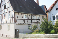 Wohnhaus in 76684 Östringen-Tiefenbach (18.04.2011) Wohnhaus in 76684 Östringen-Tiefenbach (18.04.2011)