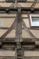 Detail Westfassade / Fachwerkhaus in 75417 Lienzingen (11.10.2011 - Lohrum)