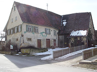 Wohnhaus mit Scheune, Blick nch Südwesten / Firstständerscheune in 71126 Gäufelden-Tailfingen (14.03.2005 - Tilman Marstaller)