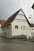 Ansicht von Nordwesten (2012) / Doppelwohnhaus Bergstraße 6 in 71287 Weissach - Flacht (11.05.2012 - M. Hermann)