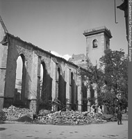 Südseite von Südwesten (nach1944) / Hospitalkirche in 70174  Stuttgart, Stuttgart-Mitte (Bildindex Foto Marburg: LAD Baden-Württemberg, Stuttgart; Aufnahme-Nr. ladbw-09652b-9x12)