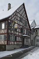 Nordgiebel, im Hintergrund das sog. "Obertor" / Winzerstube Drei Könige in 88677 Markdorf (13.02.2013 - Michael Hermann (Heimerdingen))