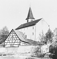NW-Ansicht Bergkirche mit Scheune (1973) / Sog. Leichenhaus (Scheune) in 78266 Büsingen, Büsingen am Hochrhein (Bildindex Foto Marburg: J. Lebrun; Aufnahme-Nr. B 623/1; Microfiche-Scan mi00347f08.) NW-Ansicht Bergkirche mit Scheune (1973) / Sog. Leichenhaus (Scheune) in 78266 Büsingen, Büsingen am Hochrhein (Bildindex Foto Marburg: J. Lebrun; Aufnahme-Nr. B 623/1; Microfiche-Scan mi00347f08.)