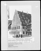 Nordflügel, westlicher Giebel, Ansicht gegen O (um 1909) / Ehem. Hl.-Geist-Spital, heute Museum in 88515 Biberach, Biberach an der Riß (Bildindex Foto Marburg: LAD BW/Stuttgart, Microfiche-Scan mi04933f14)