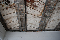 EG, bauzeitliche Bretterbalkendecke über dem Flur / Sog. Haus Rose in 88239 Wangen im Allgäu (23.07.2013 - A. Kuch)