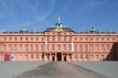 Haupteingang / Schloss in 76437 Rastatt (Staatliche Schlösser und Gärten Baden-Württemberg. Homepage Schloss Raststatt: http://www.schloss-rastatt.de/) Haupteingang / Schloss in 76437 Rastatt (Staatliche Schlösser und Gärten Baden-Württemberg. Homepage Schloss Raststatt: http://www.schloss-rastatt.de/)