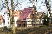 Wohnhaus in 78628 Rottweil (http://rottweil.net/frame/Ansichten/Innenstadt/Hochturmgasse/Hochturmgasse_12/Hochturmgasse_12_22.03.2000_01.JPG, letzter Zugriff am 4.11.2014)