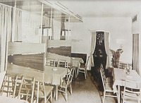 Innenansicht des Cafés aus den 1960er Jahren. / Cafe Weiler (heute Backwelt Mack) in 73614 Schorndorf (http://www.zvw.de/inhalt.schorndorf-am-31-mai-schliesst-das-caf-weiler.c3eb358b-587a-4f1a-8ff1-d12320c75d68.html, letzter Zugriff 05.12.2014)