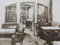 Innenansicht des Cafés aus den 1960er Jahren. / Cafe Weiler (heute Backwelt Mack) in 73614 Schorndorf (http://www.zvw.de/inhalt.schorndorf-am-31-mai-schliesst-das-caf-weiler.c3eb358b-587a-4f1a-8ff1-d12320c75d68.html, letzter Zugriff 05.12.2014)
